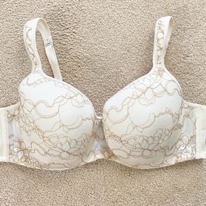 Cacique Cream Lace Underwire Bra Full Coverage